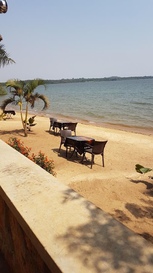 The Palms Beach Hotel And Restaurant Limited Entebbe Exteriér fotografie