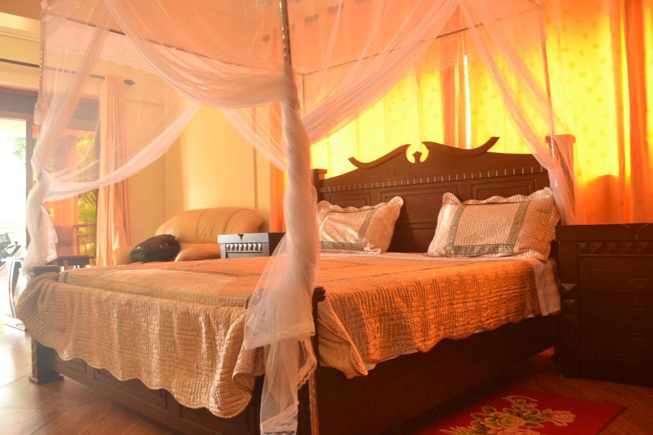 The Palms Beach Hotel And Restaurant Limited Entebbe Exteriér fotografie